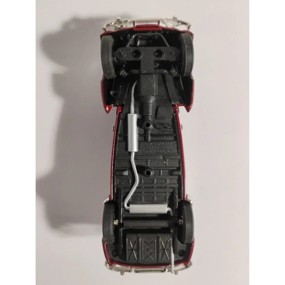 Signature Models 1937 Cord 812 Supercharged 1:64 Diecast Burgundy Cream Top